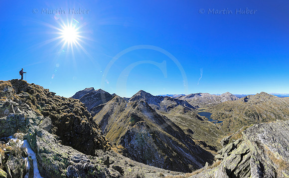 THEMENBILD, Wandern im Herbst
