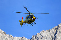 THEMENBILD, Flugrettung mit Notarzt-Hubschrauber