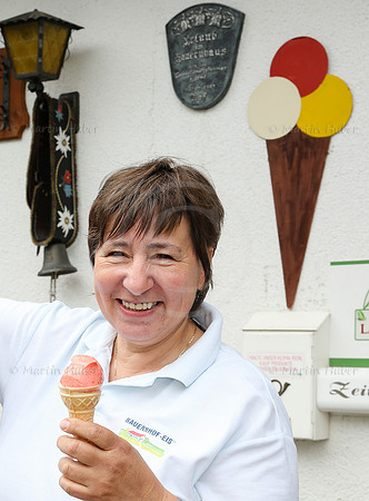 Tauplitz, Bio-Bauernhof-Eis, Sonja und Franz Feuchter