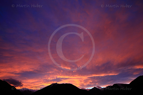 Glühender Morgenhimmel über Krügerzinken, Obertal und Untertal