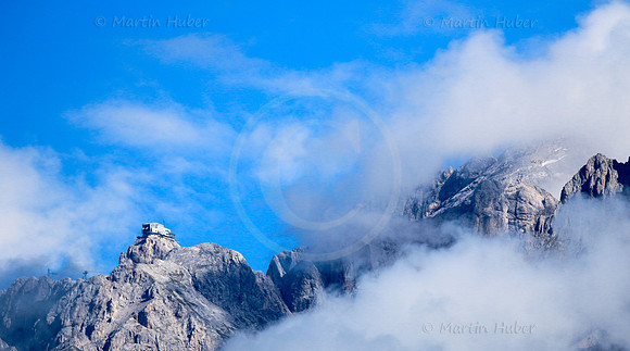 Wolken und Nebel im Dachstein-Gebirge