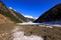 Reste einer mächtigen Lawine am Riesachsee