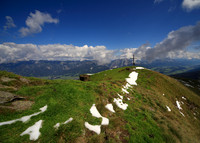 Julischnee auf dem Pleschnitzzinken