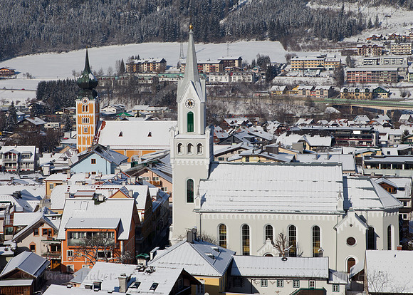 Katholische und evangelische Kirche Schladming