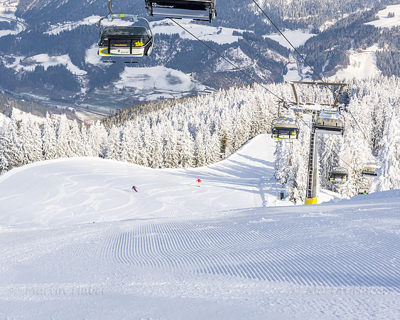 THEMENBILD, Winter-Tourismus, Ski alpin, Skifahren