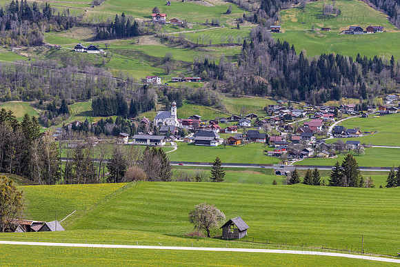 THEMENBILD, Frühling in den Bergen