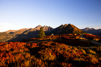 Planai, Herbst, Wanderin auf Aussichtsbank