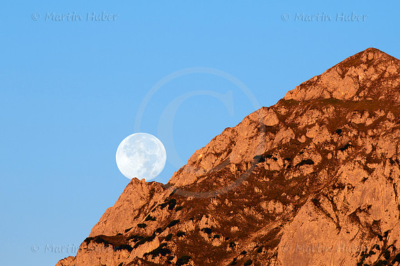 Vollmond und Roetelstein