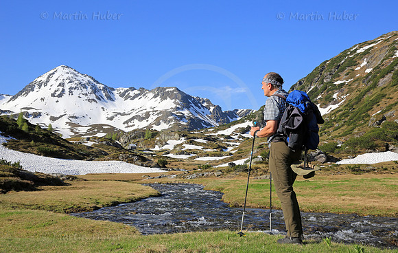 Wanderer am Giglachbach