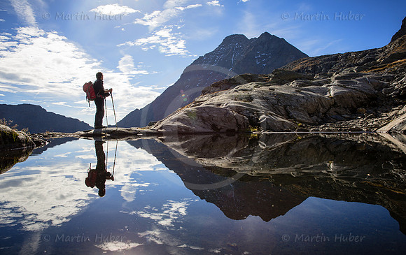 Der Wanderer, der Hochgolling und der Bergsee