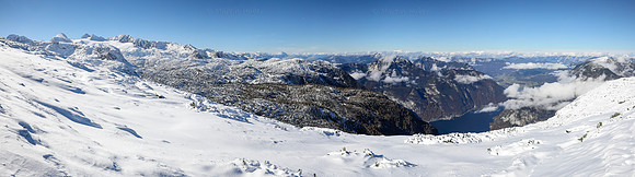 Dachstein-Gebirge mit Neuschnee