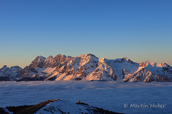 Blick vom Krahbergzinken über die Planai zum Dachsteingebirge