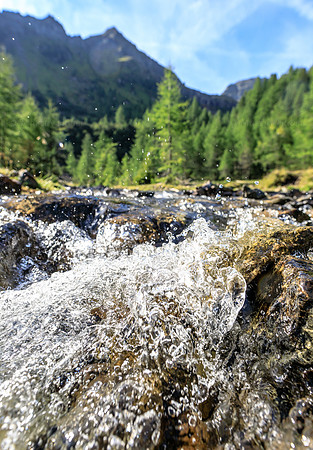 THEMENBILD, Wasser, Gebirgsbach