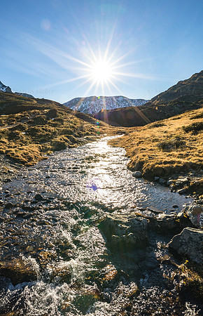 THEMENBILD, Wandern im Spätherbst