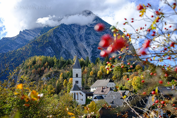 Herbst in Pürgg, Pfarrkirche hl. Georg