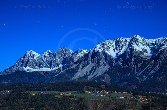 Ramsau und Dachstein bei Mondlicht