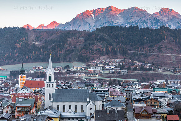 Novembermorgen in Schladming, Sonnenaufgang am Dachstein