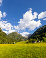 THEMENBILD, Frühling in den Bergen, Alm