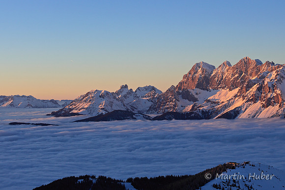 Blick vom Krahbergzinken über die Planai zum Dachsteingebirge