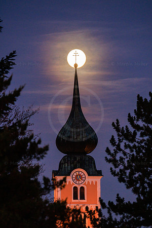Vollmond, katholische Kirche Schladming