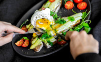 Food-Fotografie, Spargel und pochiertes Ei