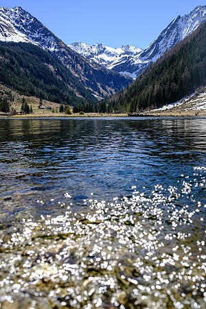 THEMENBILD, Frühling in den Bergen