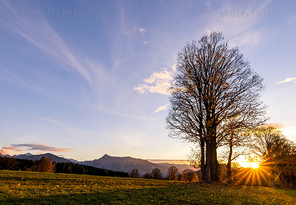 THEMENBILD, Sonnenuntergang im Spätherbst