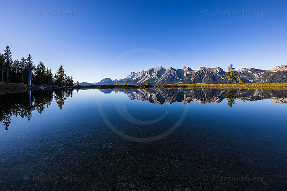 Spiegelung Dachstein-Gebirge, Speicherteich Planai
