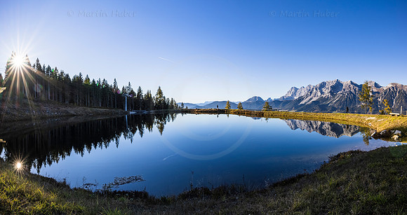 Spiegelung Dachstein-Gebirge, Speicherteich Planai