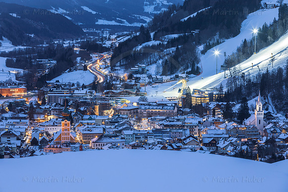 Winter, blaue Stunde in Schladming