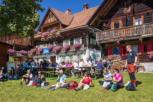 9. original Bergretter-Fanwanderung