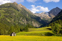 THEMENBILD, Frühling in den Bergen, Alm
