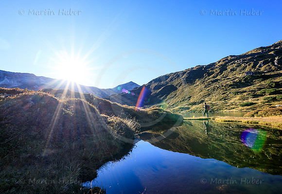 THEMENBILD, Wandern im Herbst