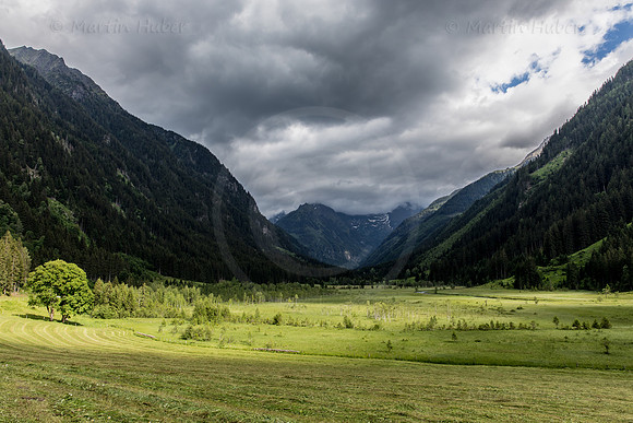 THEMENBILD, Wandern in Österreich, Wilde Wasser