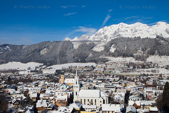 Schladming vor der Kulisse des Dachsteingebirges