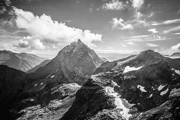 Die Schneefelder, die Wolken und der Hochgolling