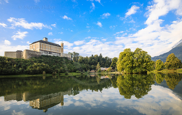 Schloss Trautenfels mit Schlossteich
