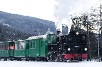 Taurachbahn mit Dampflokomotive im Winter