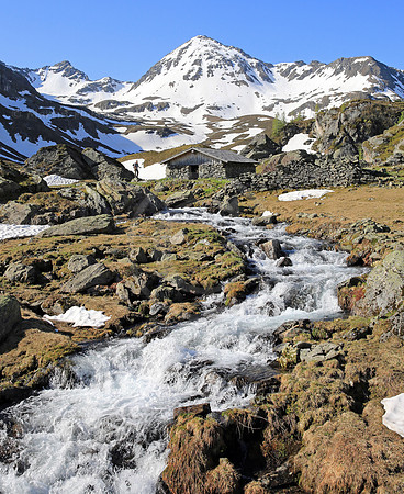Wanderer am Giglachbach
