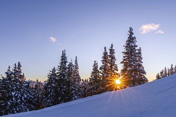 THEMENBILD, Winter, alpiner Sonnenuntergang