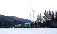Taurachbahn mit Dampflokomotive im Winter