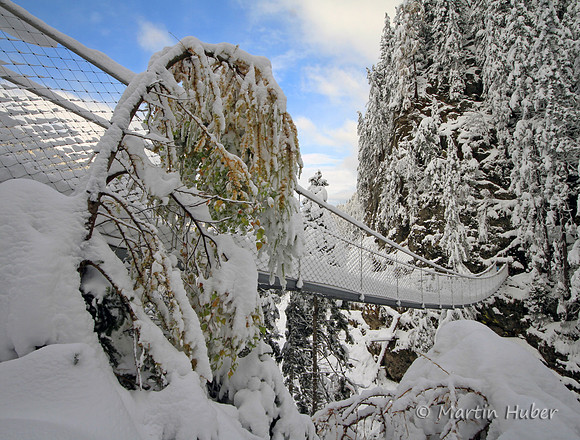 Die Hängebrücke am Alpinsteig Wilde Wasser