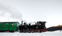 Taurachbahn mit Dampflokomotive im Winter
