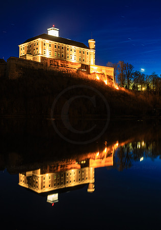 Schloss Trautenfels, Spiegelung, blaue Stunde
