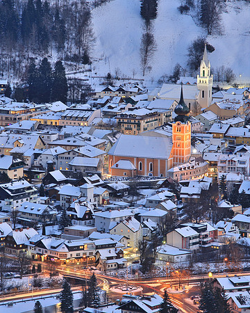 Schladming in der Abenddaemmerung