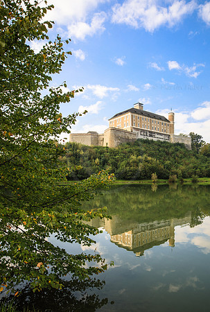 Schloss Trautenfels mit Schlossteich