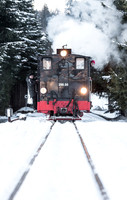 Taurachbahn mit Dampflokomotive im Winter