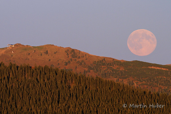 Der Mond geht auf