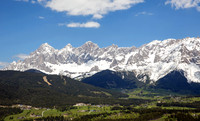 Ramsau und das Dachsteingebirge im Fruehling