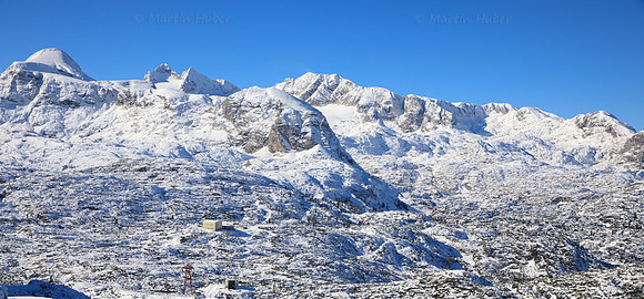 Dachstein-Gebirge mit Neuschnee